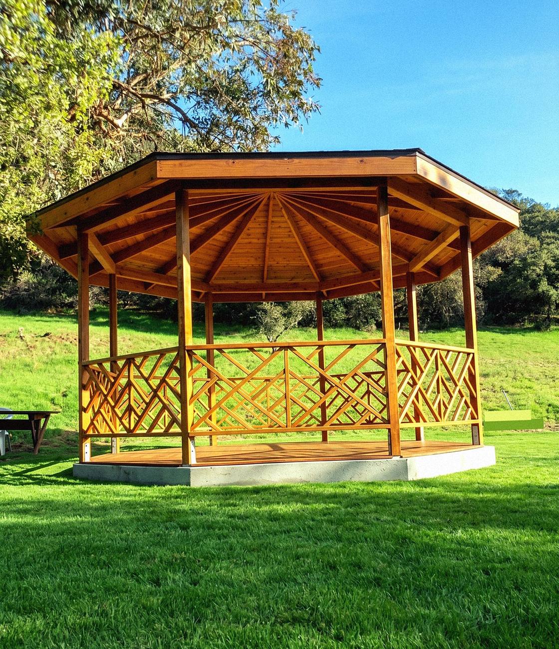 Timber gazebo, Calabasas