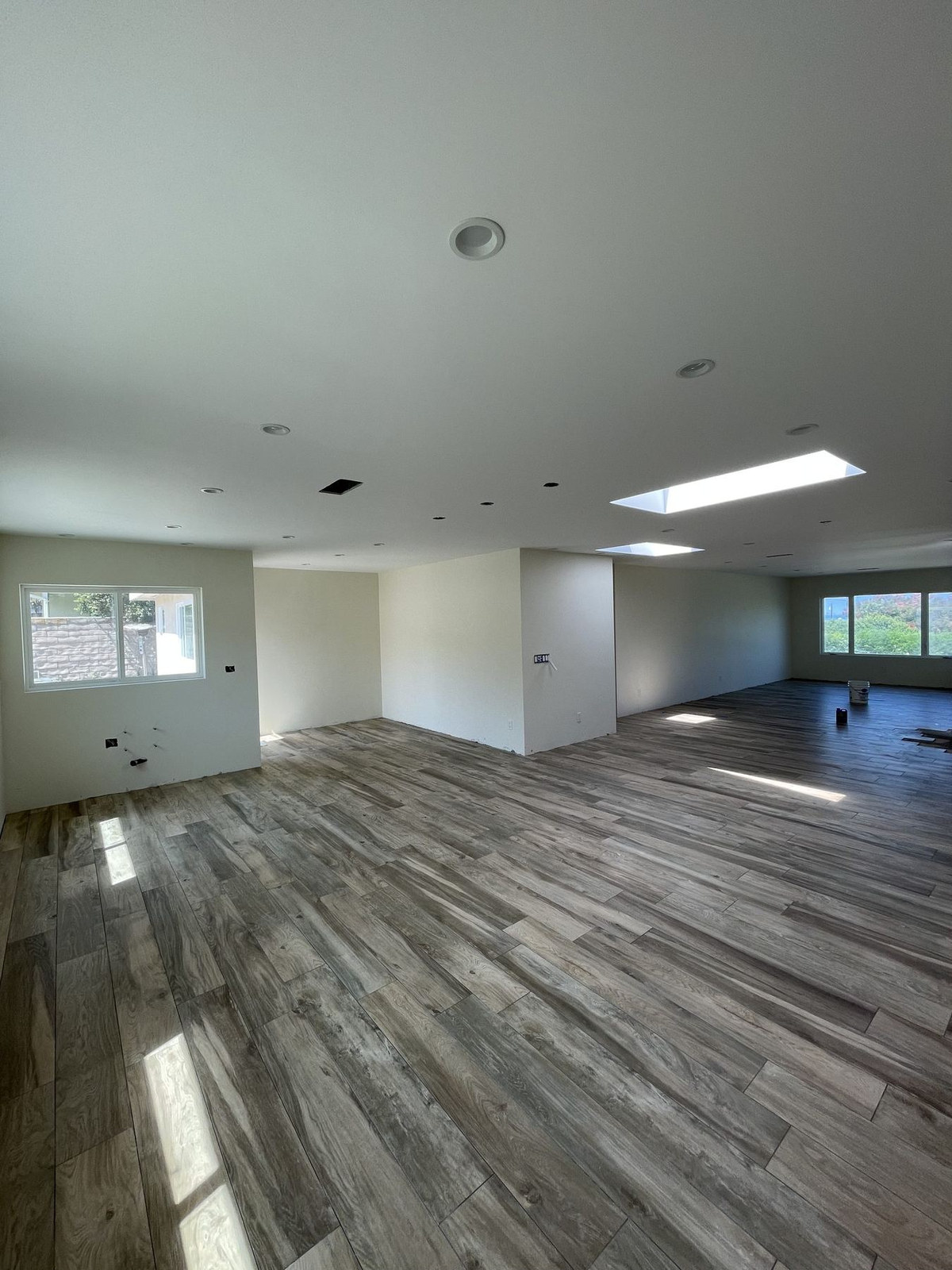 New floors down, walls closing up, Palos Verdes Blvd